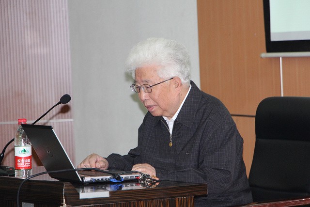 秉烛探夜路，丹心照家国——深切缅怀周立伟院士